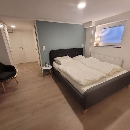 Zimmer Im Souterrain Mit Eigenem Bad Celle Exteriér fotografie